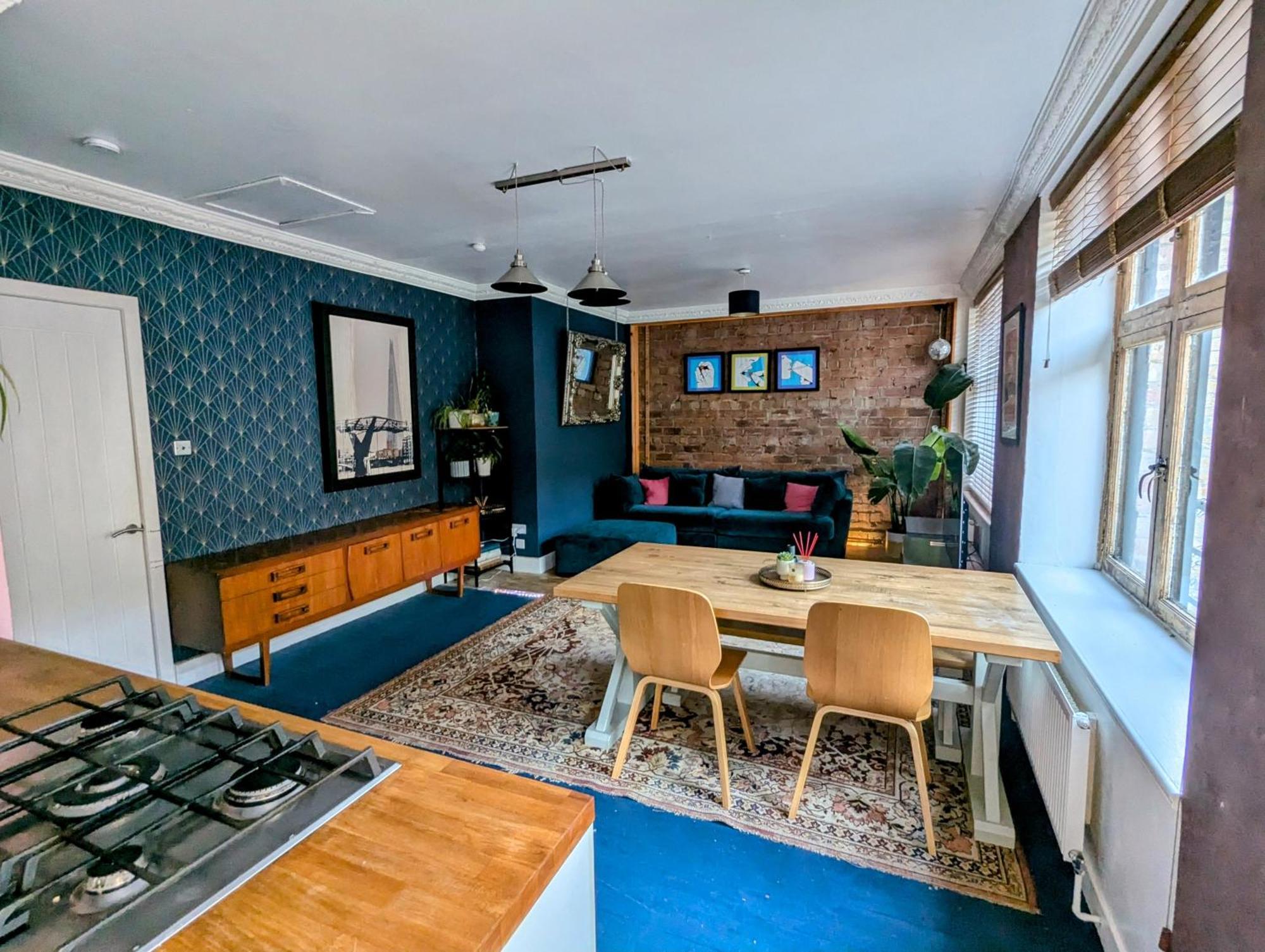 One The Mews — Photos 2